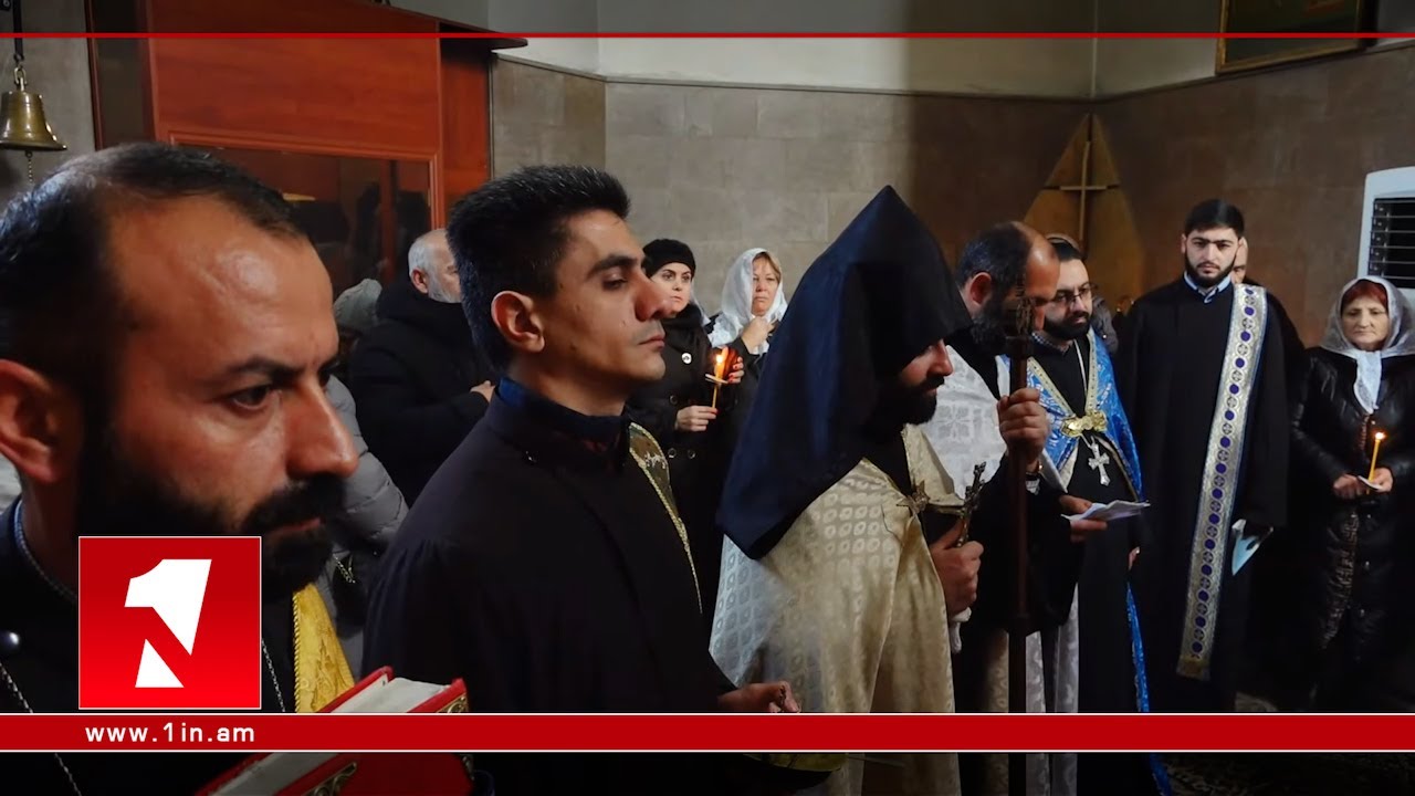 Եռաբլուրում զոհված զինվորների ծնողները բողոքեցին դիպուկահարների առկայությանը՝ Նիկոլ Փաշինյանի անվտանգությունը ապահովող ուժայիններին դեմառդեմ կանգնելով։